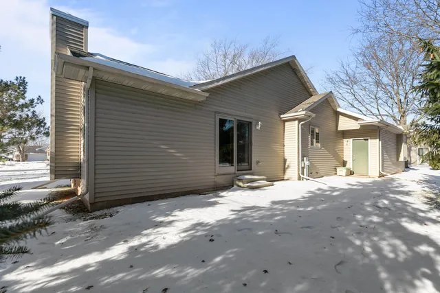 $235,000 | 3410 South Telulah Avenue, Appleton, WI 54915