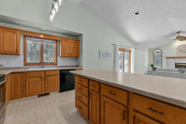 $235,000 | 3410 South Telulah Avenue, Appleton, WI 54915
