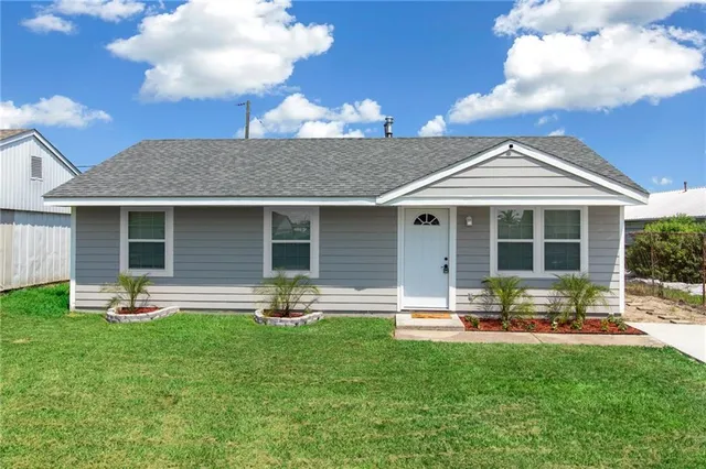 $205,000 | 116 Ursula Drive, Avondale, LA 70094