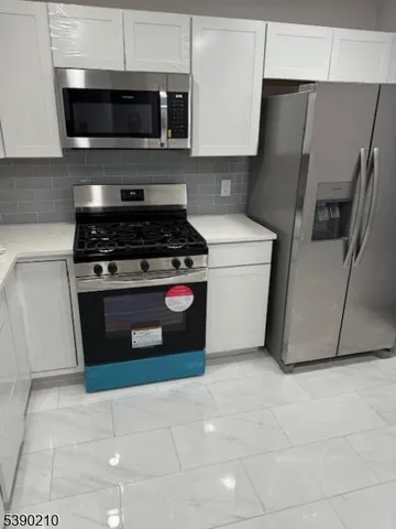 $3,550 | 1 Upperbrook Court, Sayreville, NJ 08859