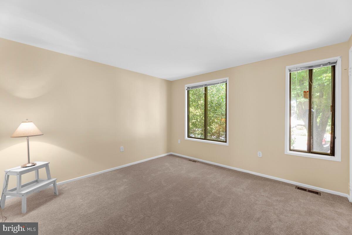 10749 Lester Street Silver Spring, MD 20902 - Photo 24 of 38