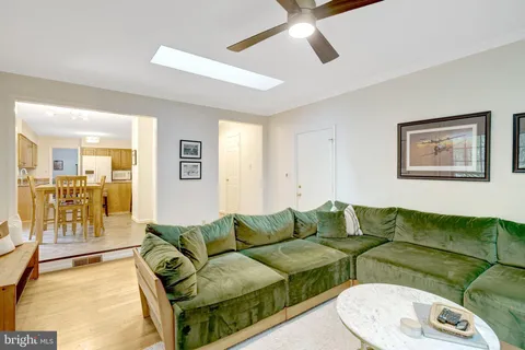 $995,000 | 6040 Redwood Lane, Alexandria, VA 22310