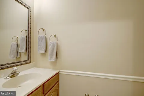 $995,000 | 6040 Redwood Lane, Alexandria, VA 22310