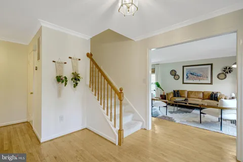 $995,000 | 6040 Redwood Lane, Alexandria, VA 22310