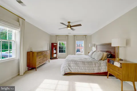 $995,000 | 6040 Redwood Lane, Alexandria, VA 22310