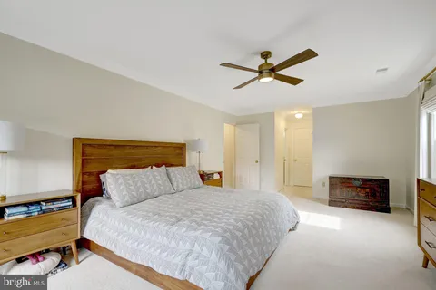 $995,000 | 6040 Redwood Lane, Alexandria, VA 22310