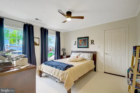 $995,000 | 6040 Redwood Lane, Alexandria, VA 22310