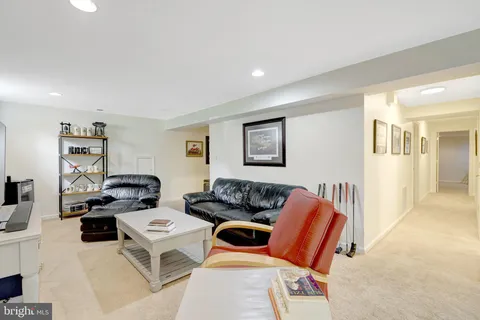 $995,000 | 6040 Redwood Lane, Alexandria, VA 22310