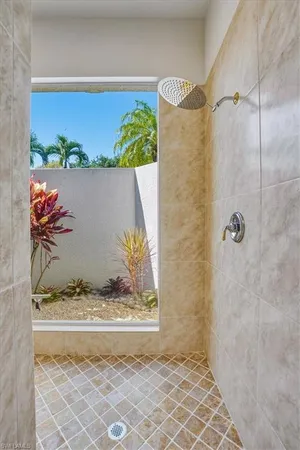 $1,395,000 | 7984 Tiger Lily Drive, Naples, FL 34113