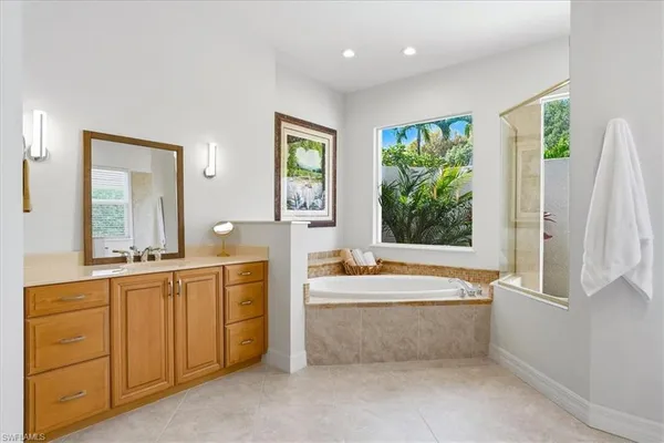 $1,395,000 | 7984 Tiger Lily Drive, Naples, FL 34113