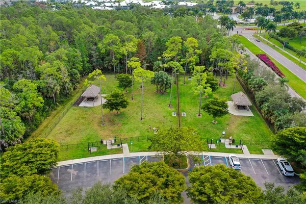 $1,395,000 | 7984 Tiger Lily Drive, Naples, FL 34113
