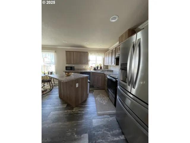 $174,900 | 10701 Southeast Highway 212, Unit C4, Clackamas, OR 97015