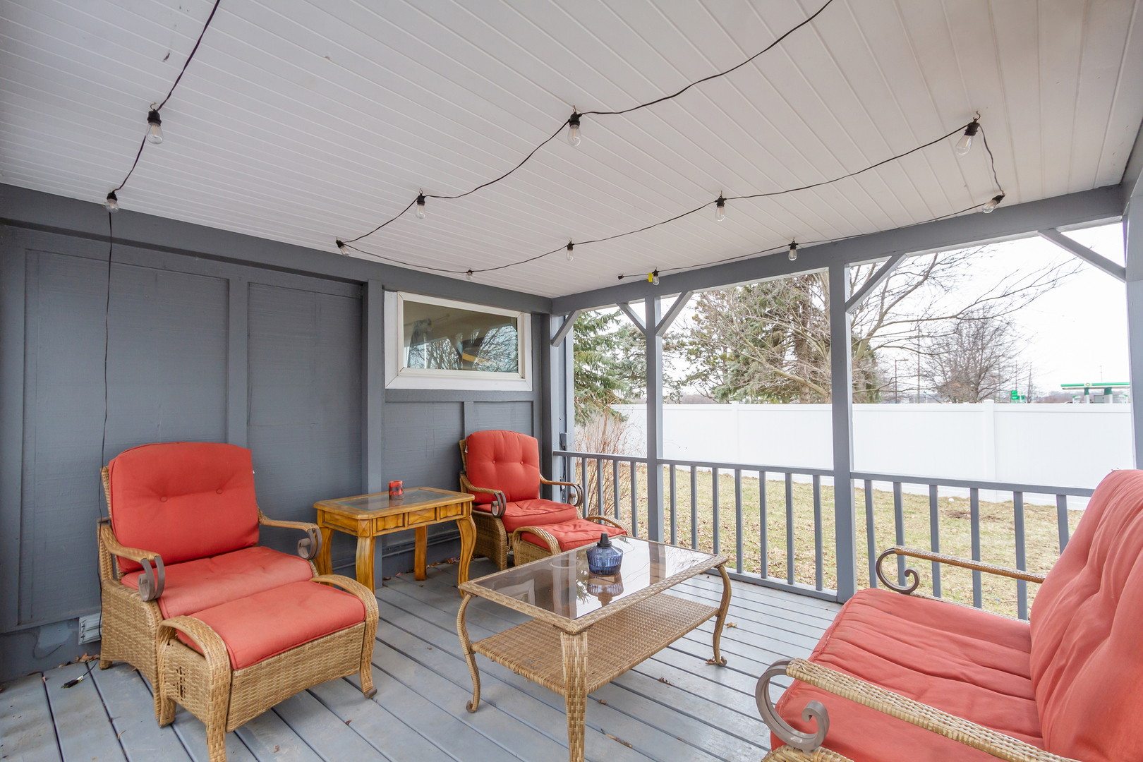 800 Orchard Road Montgomery, IL 60538 - Photo 18 of 21 a outdoor living space with furniture