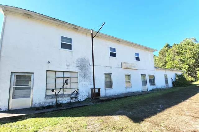 $225,900 | 1356 Old Highway 25E, Tazewell, TN 37879