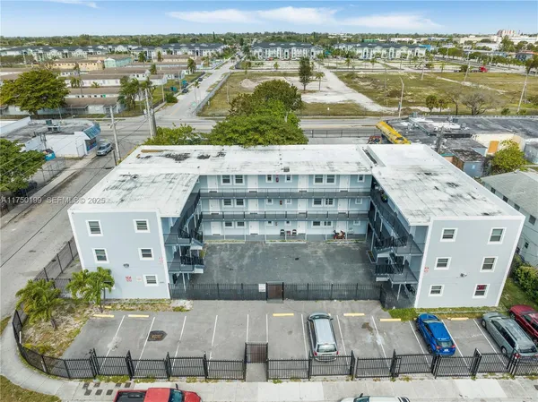 $1,595 | 1281 Northwest 61st Street, Unit 2, Miami, FL 33142