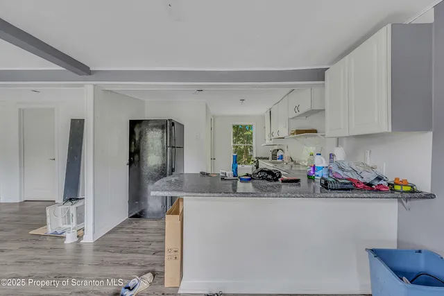 $269,999 | 9 East Shore Lane, Beach Lake, PA 18405