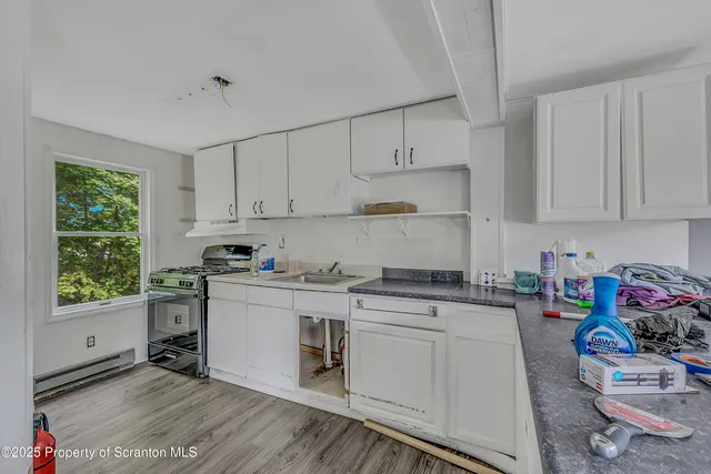 $269,999 | 9 East Shore Lane, Beach Lake, PA 18405