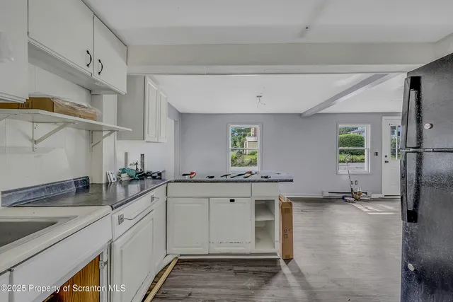 $269,999 | 9 East Shore Lane, Beach Lake, PA 18405