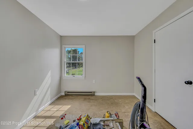 $269,999 | 9 East Shore Lane, Beach Lake, PA 18405