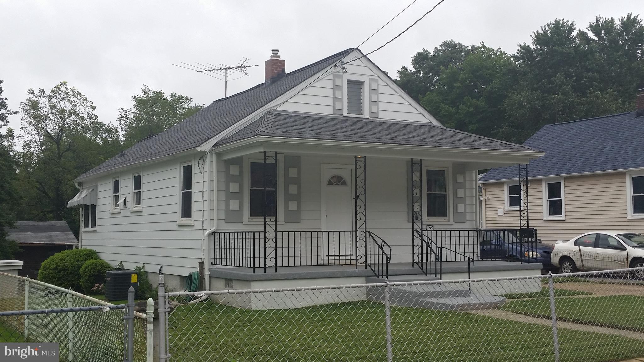 625 North Stuart Street Baltimore, MD 21221 - Photo 12 of 27 Exterior (Front)