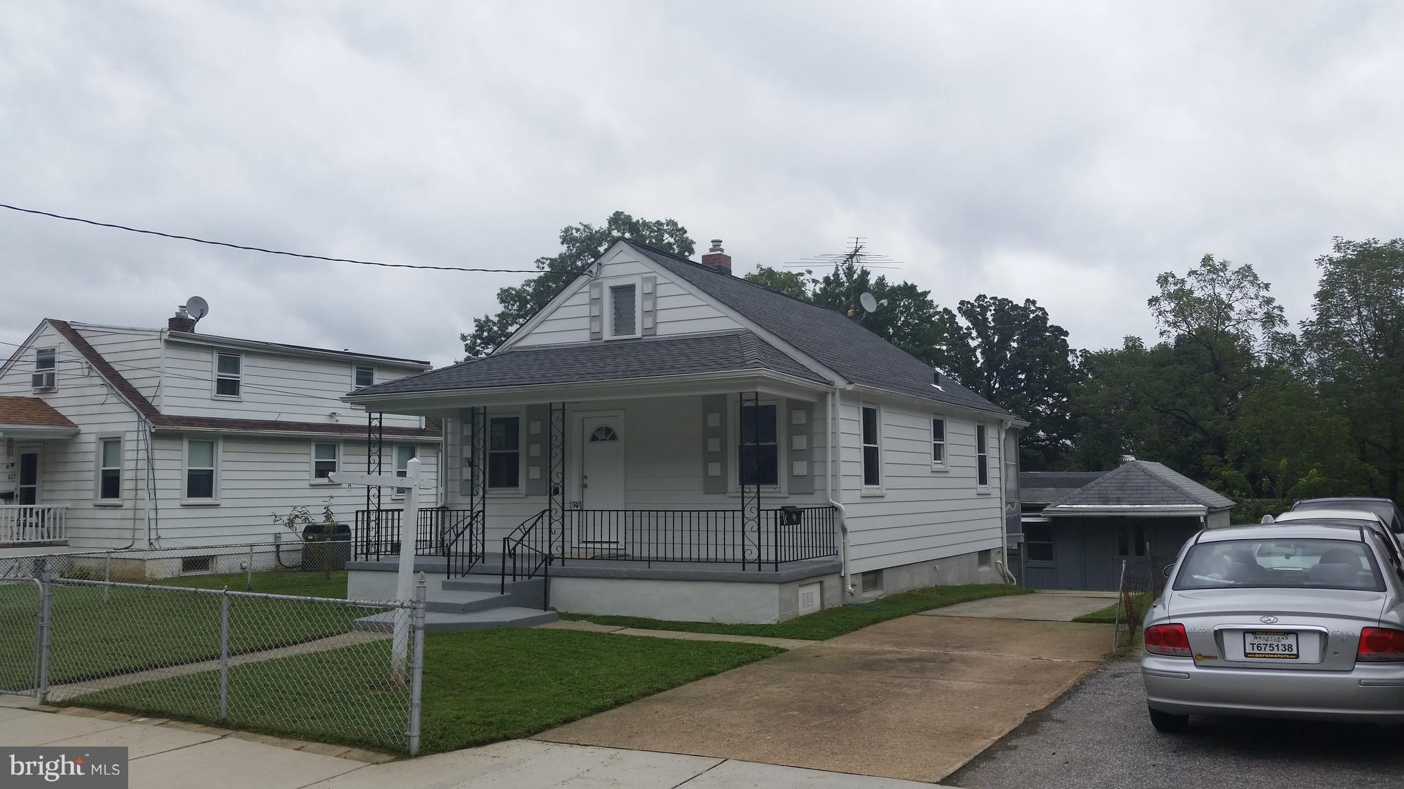 625 North Stuart Street Baltimore, MD 21221 - Photo 5 of 27 Exterior (Front)