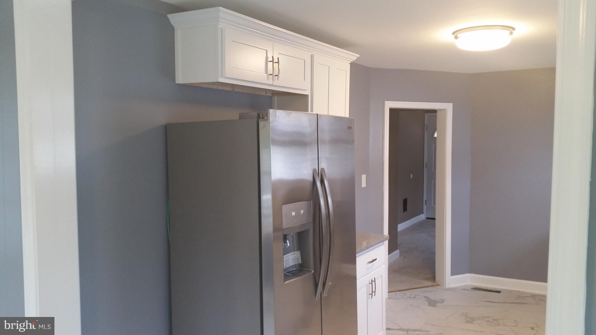 625 North Stuart Street Baltimore, MD 21221 - Photo 8 of 27 Kitchen