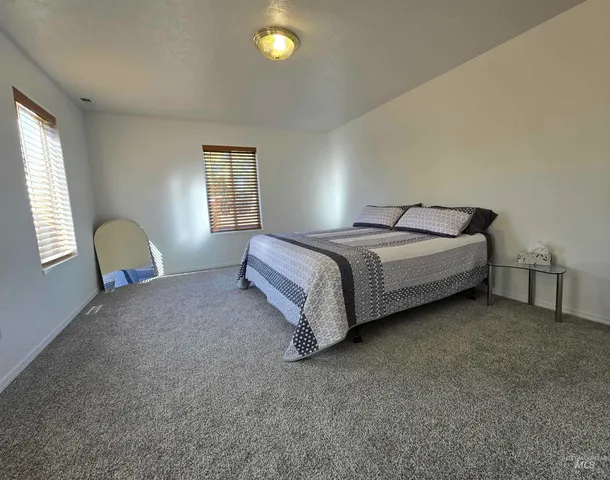 $675,000 | 2909 Highway 95, Cambridge, ID 83610