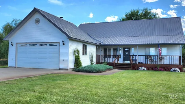 $675,000 | 2909 Highway 95, Cambridge, ID 83610