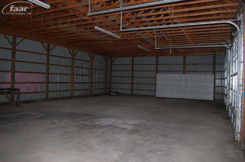 6101 South Irish Road Grand Blanc, MI 48439 - Photo 6 of 32 20403530-5.JPG