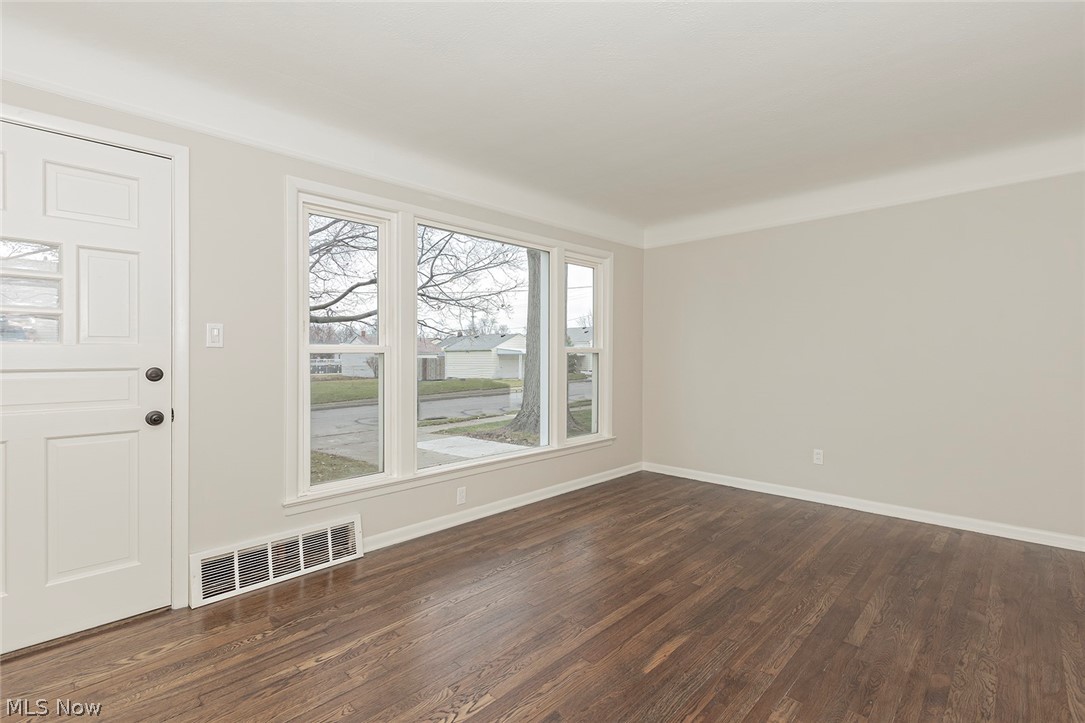 29228 Forestgrove Road Willowick, OH 44095 - Photo 15 of 35
