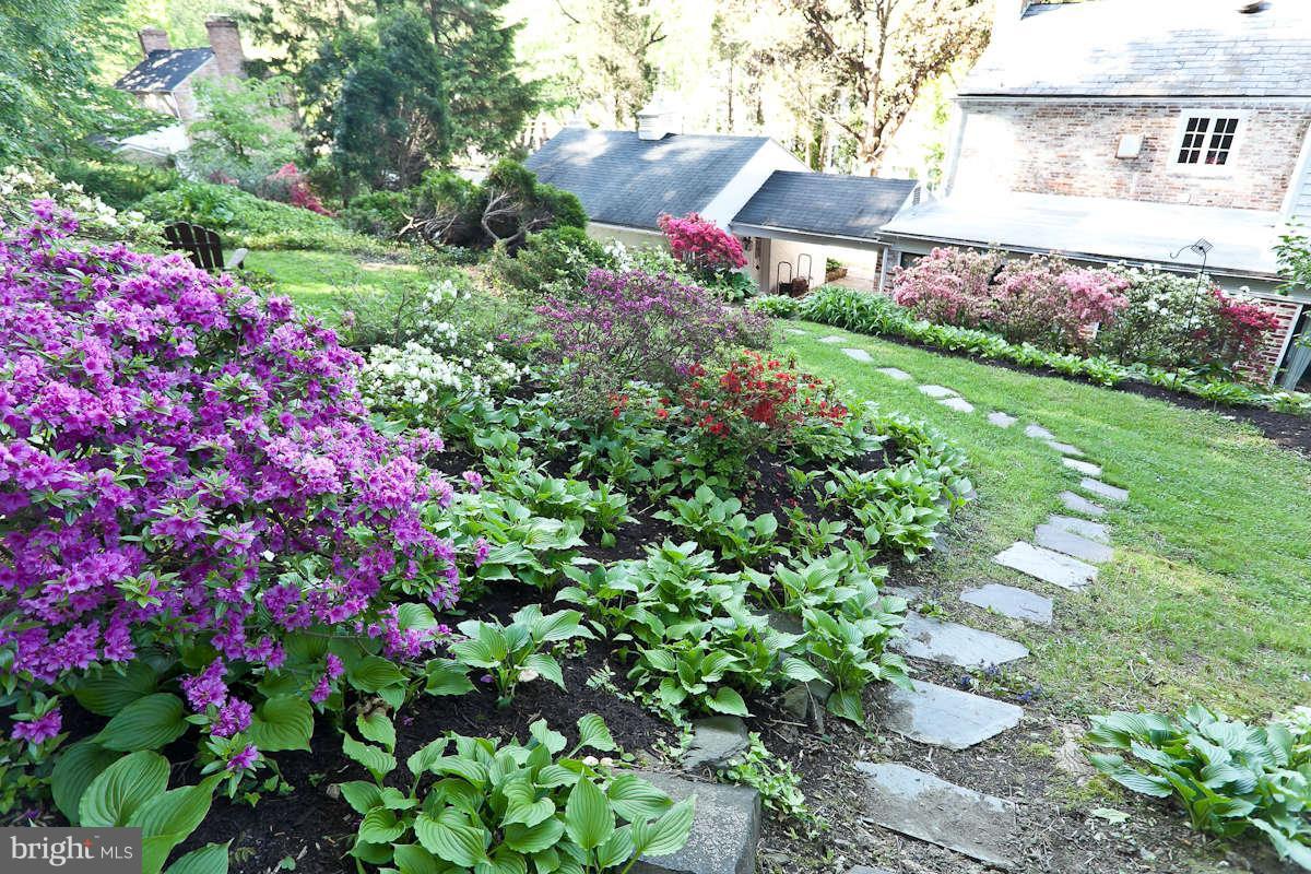 2510 Pickwick Road Baltimore, MD 21207 - Photo 30 of 30 a view of a flower arrangement in a garden