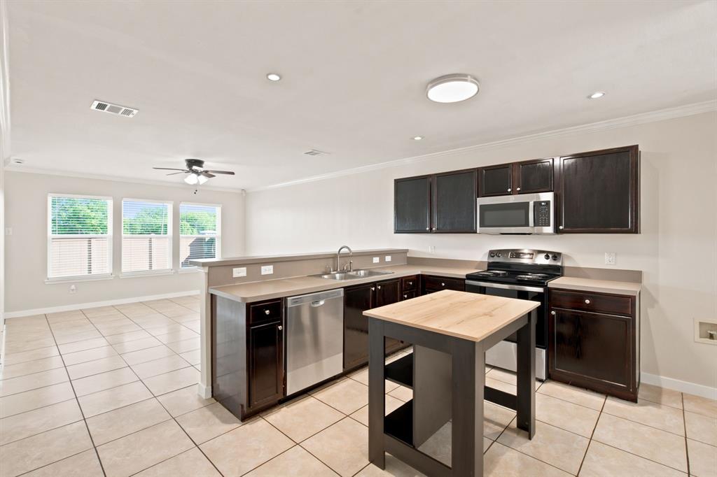 8475 Widgeon Way Dallas, TX 75249 - Photo 12 of 38