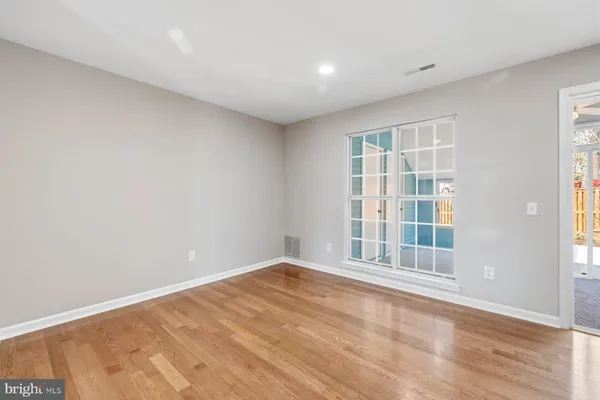 $459,000 | 7654 Stana Court, Lorton, VA 22079