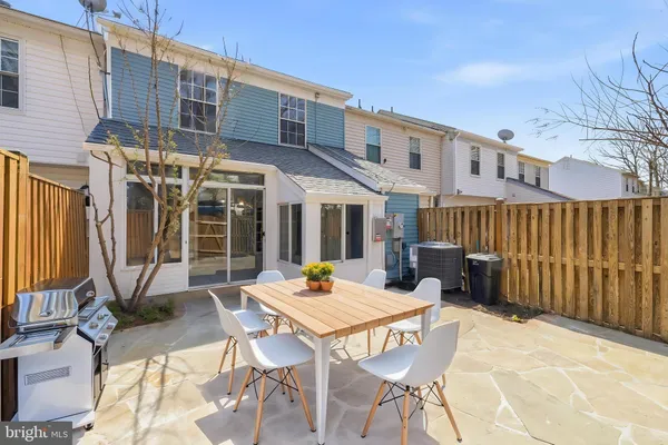 $459,000 | 7654 Stana Court, Lorton, VA 22079