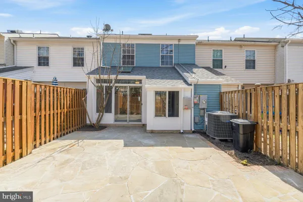 $459,000 | 7654 Stana Court, Lorton, VA 22079