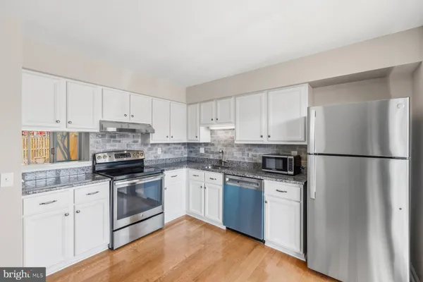 $459,000 | 7654 Stana Court, Lorton, VA 22079