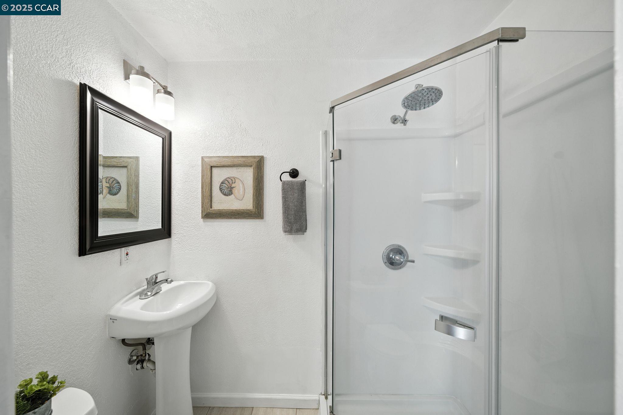 1014 Bancroft Road Concord, CA 94518 - Photo 11 of 42