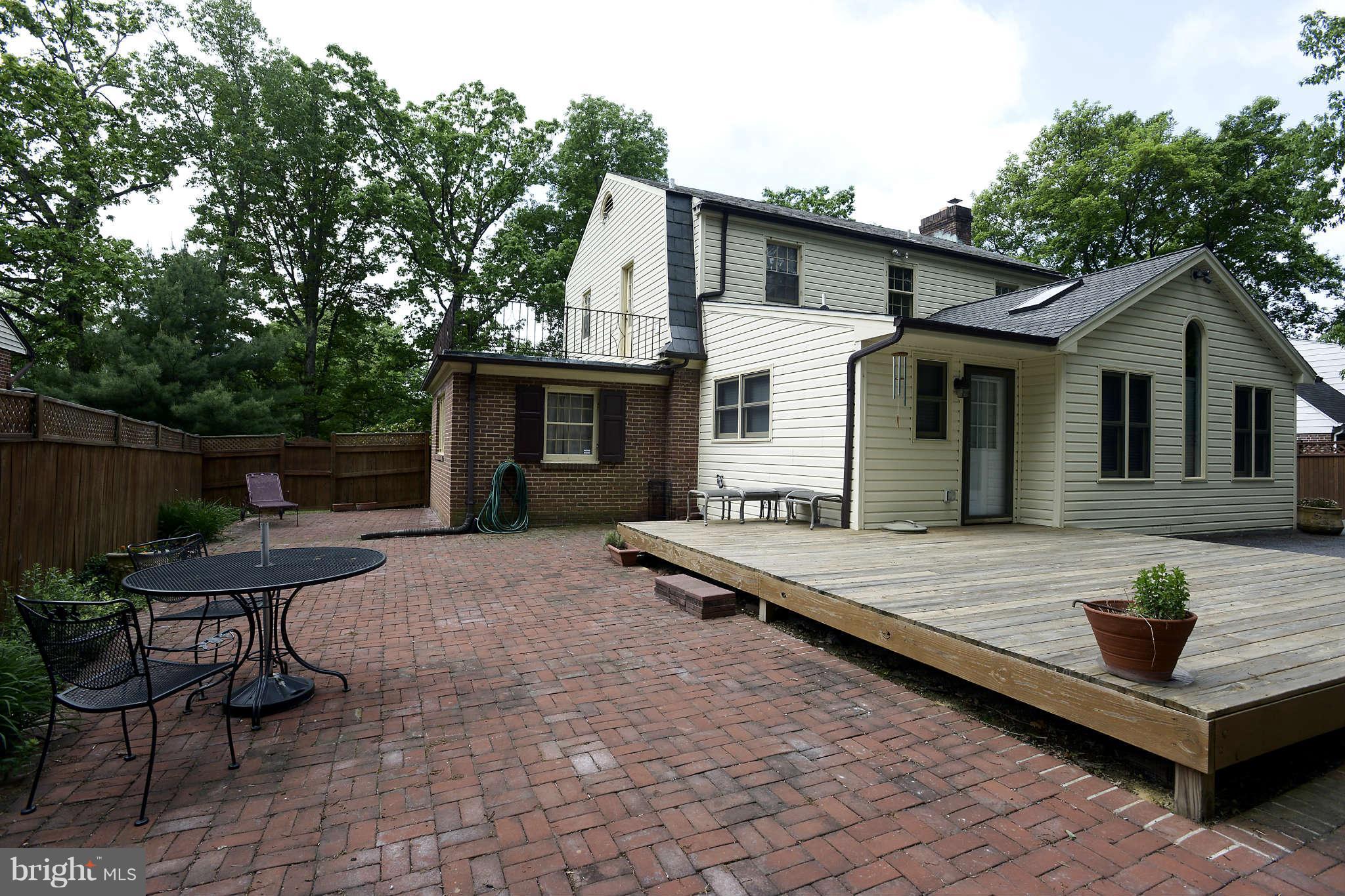 7014 Queen Anne Road Baltimore, MD 21207 - Photo 23 of 27 Deck & Patio