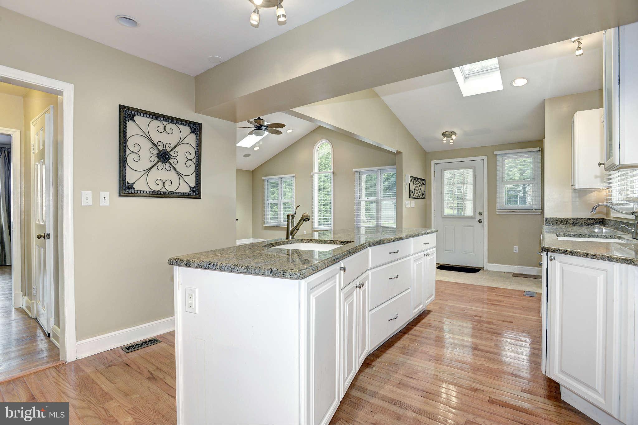 7014 Queen Anne Road Baltimore, MD 21207 - Photo 8 of 27 Kitchen