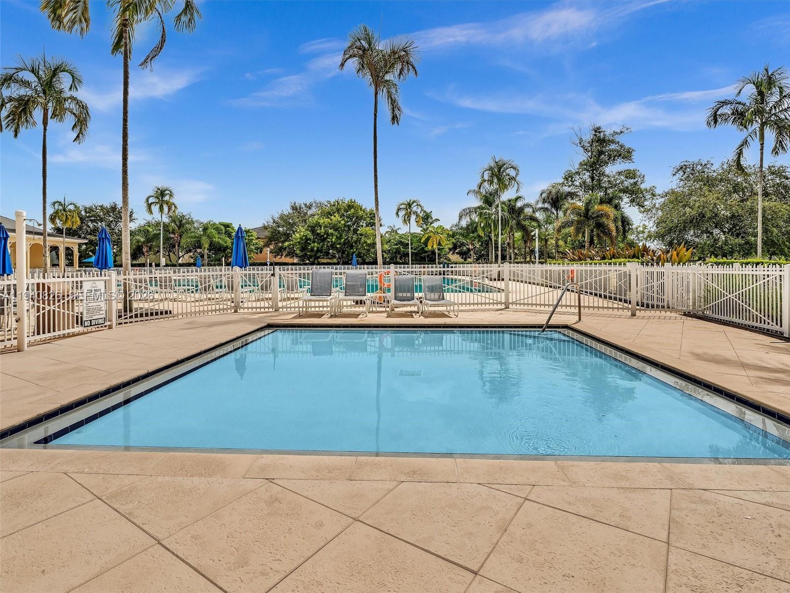 625 Southeast 30th Terrace Homestead, FL 33033 - Photo 60 of 71 a view of a terrace with outdoor seating and plants