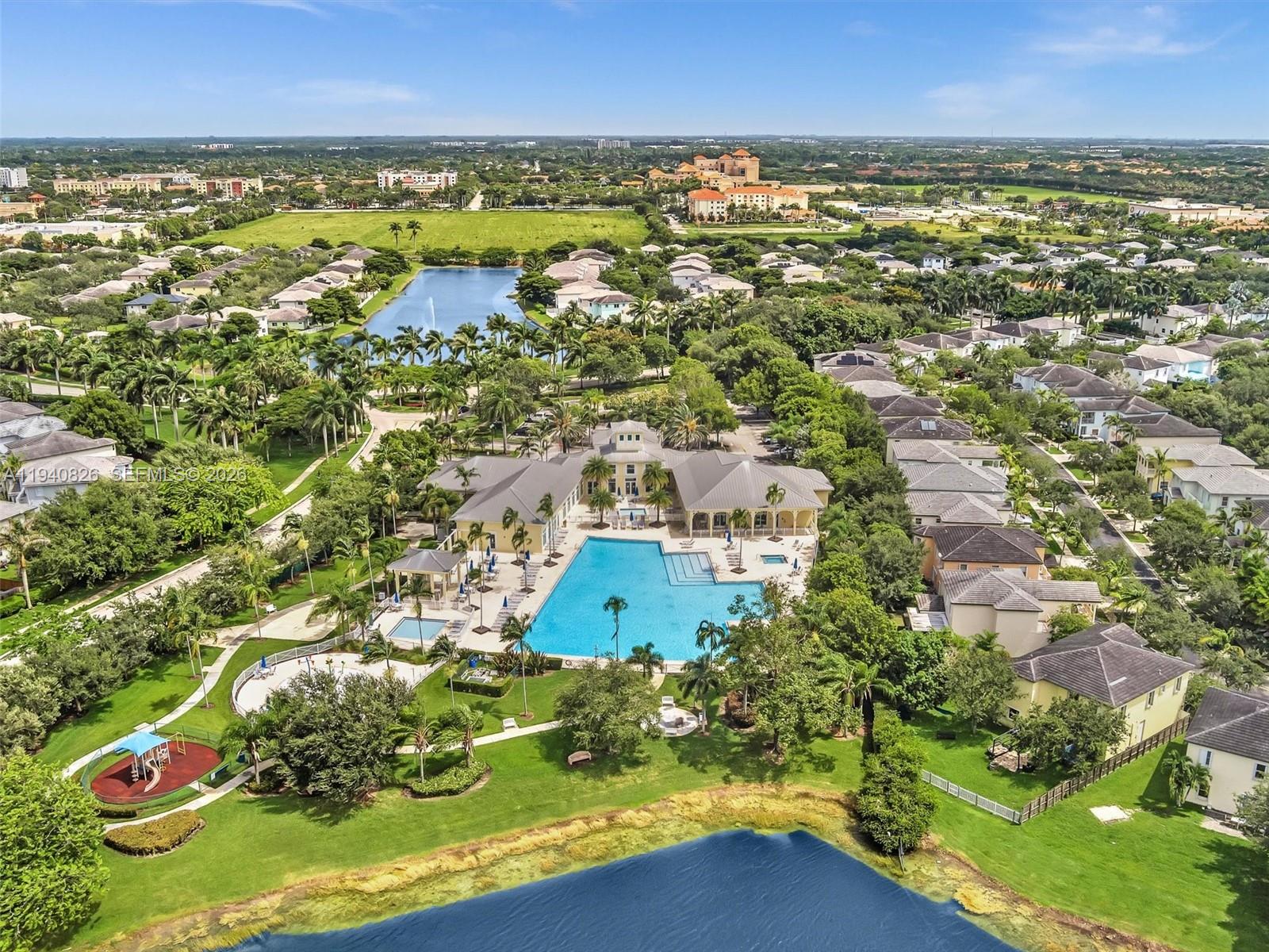625 Southeast 30th Terrace Homestead, FL 33033 - Photo 63 of 71 an aerial view of residential houses with outdoor space and trees
