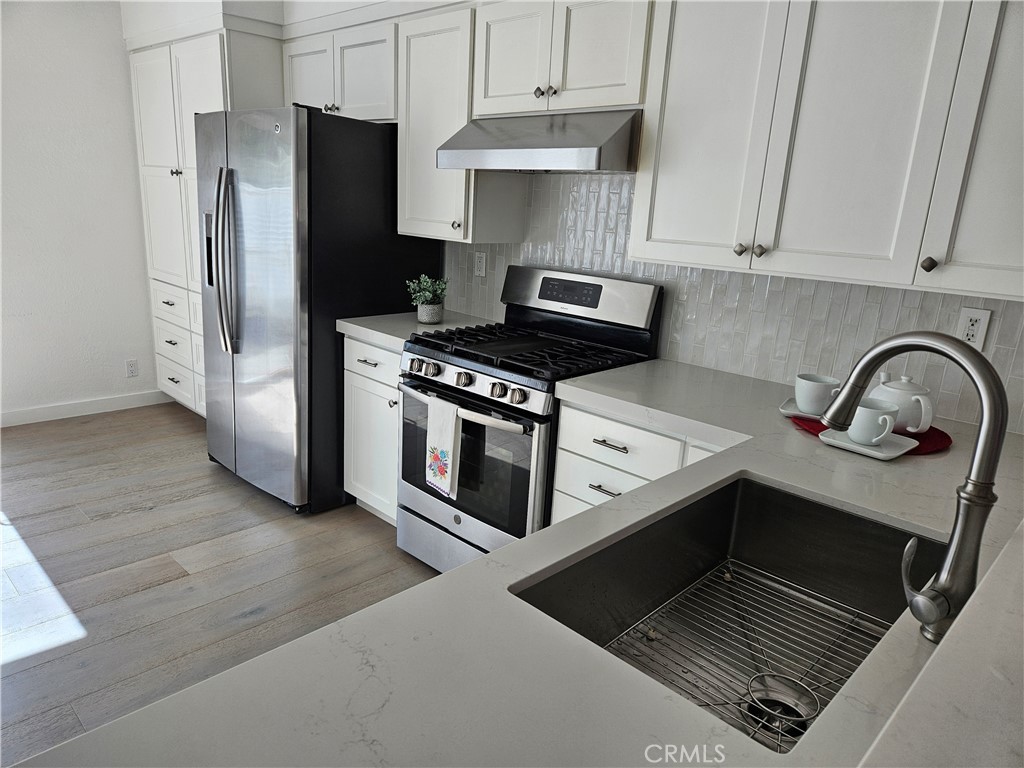 25885 Trabuco Road, Unit 98 Lake Forest, CA 92630 - Photo 11 of 36 Kitchen