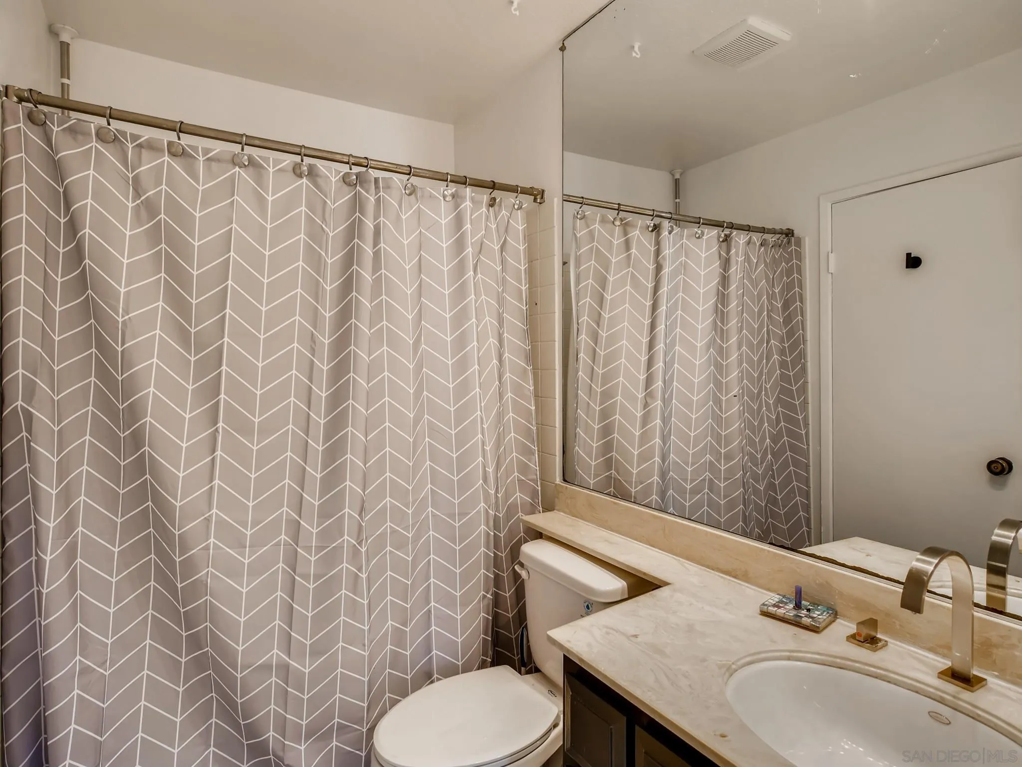 1225 Rippey Street El Cajon, CA 92020 - Photo 21 of 30 Gallery Image 21