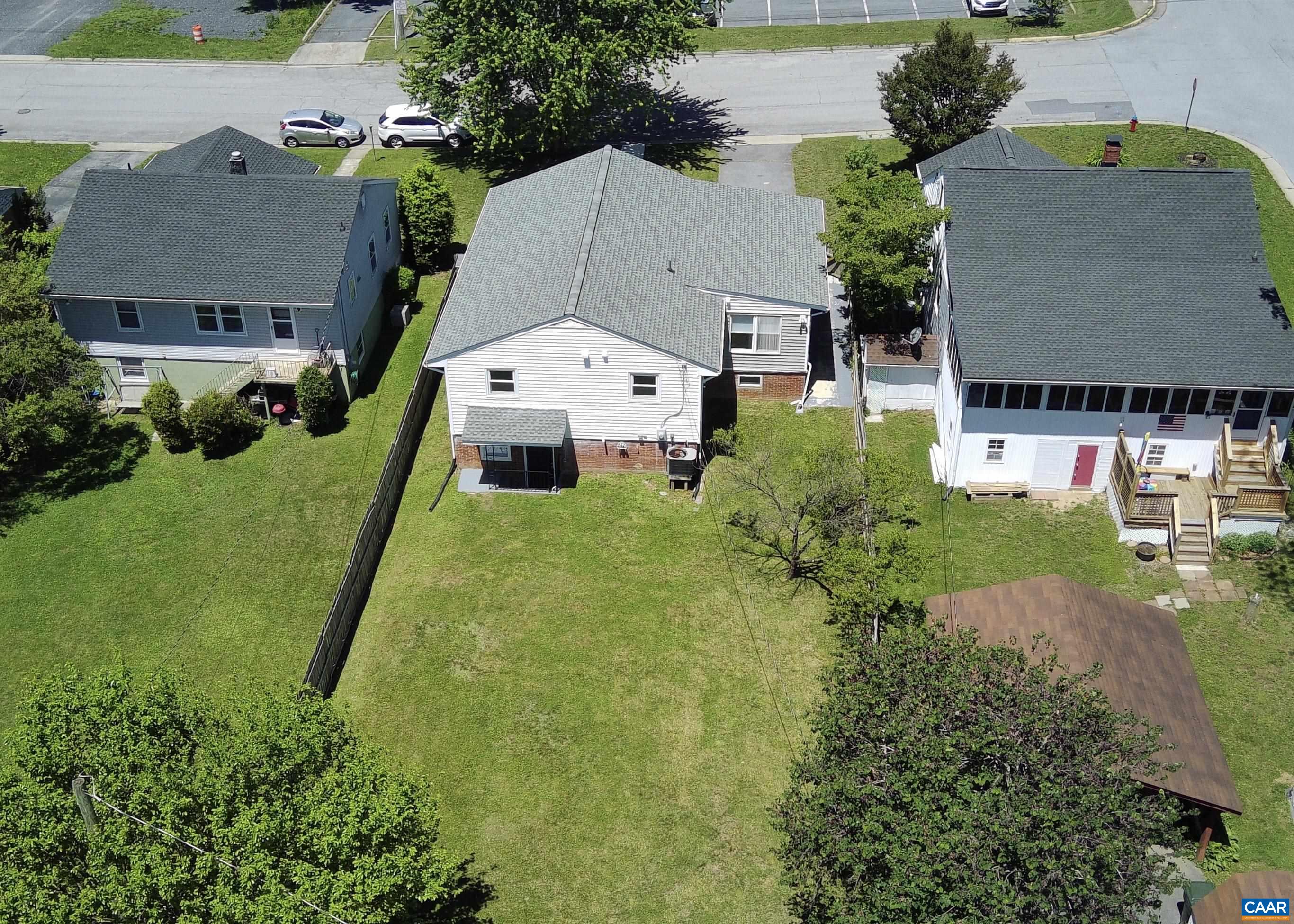 604 Market Street Waynesboro, VA 22980 - Photo 2 of 30