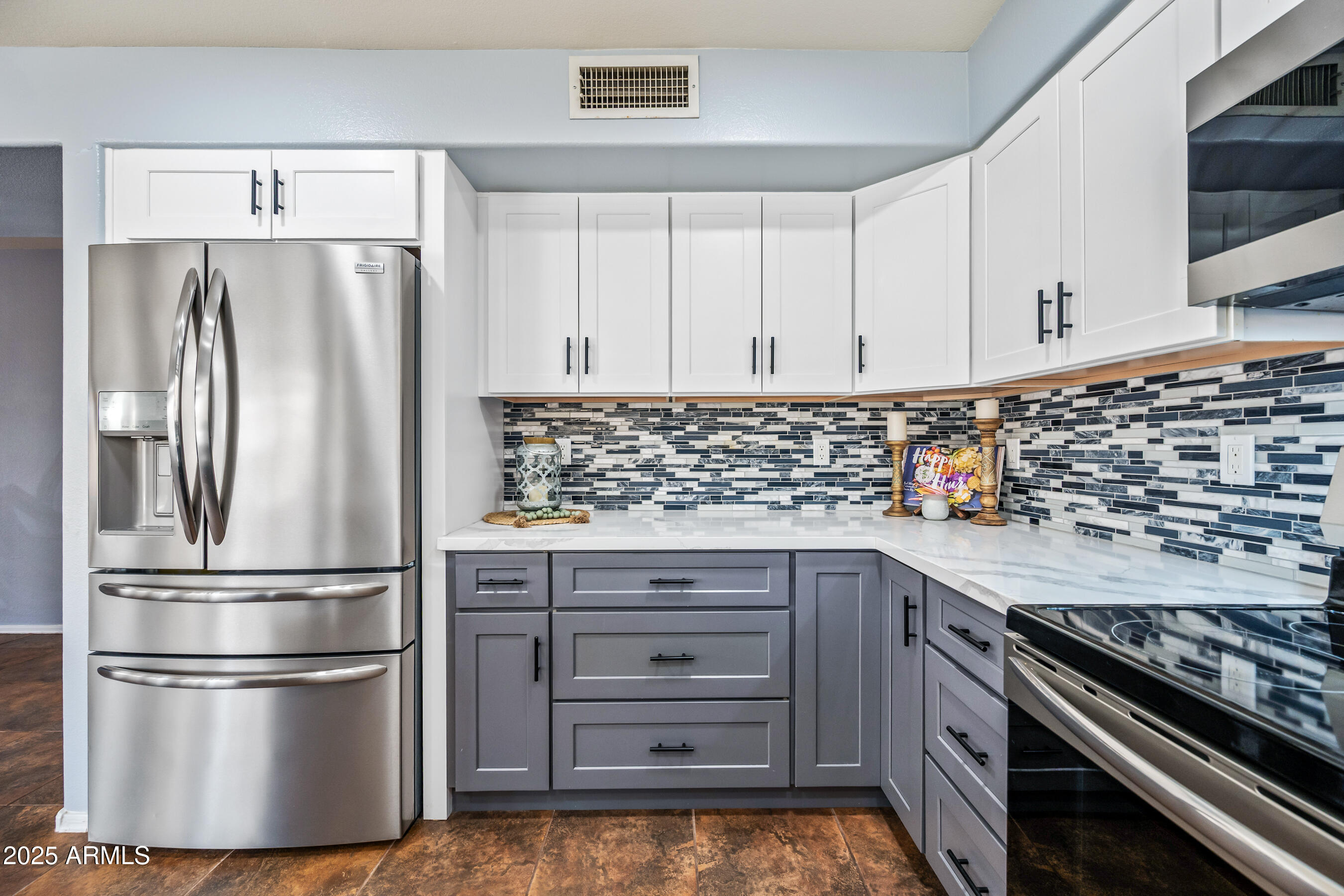 1638 North Avoca Mesa, AZ 85207 - Photo 12 of 61 19-1638NA-ocupix