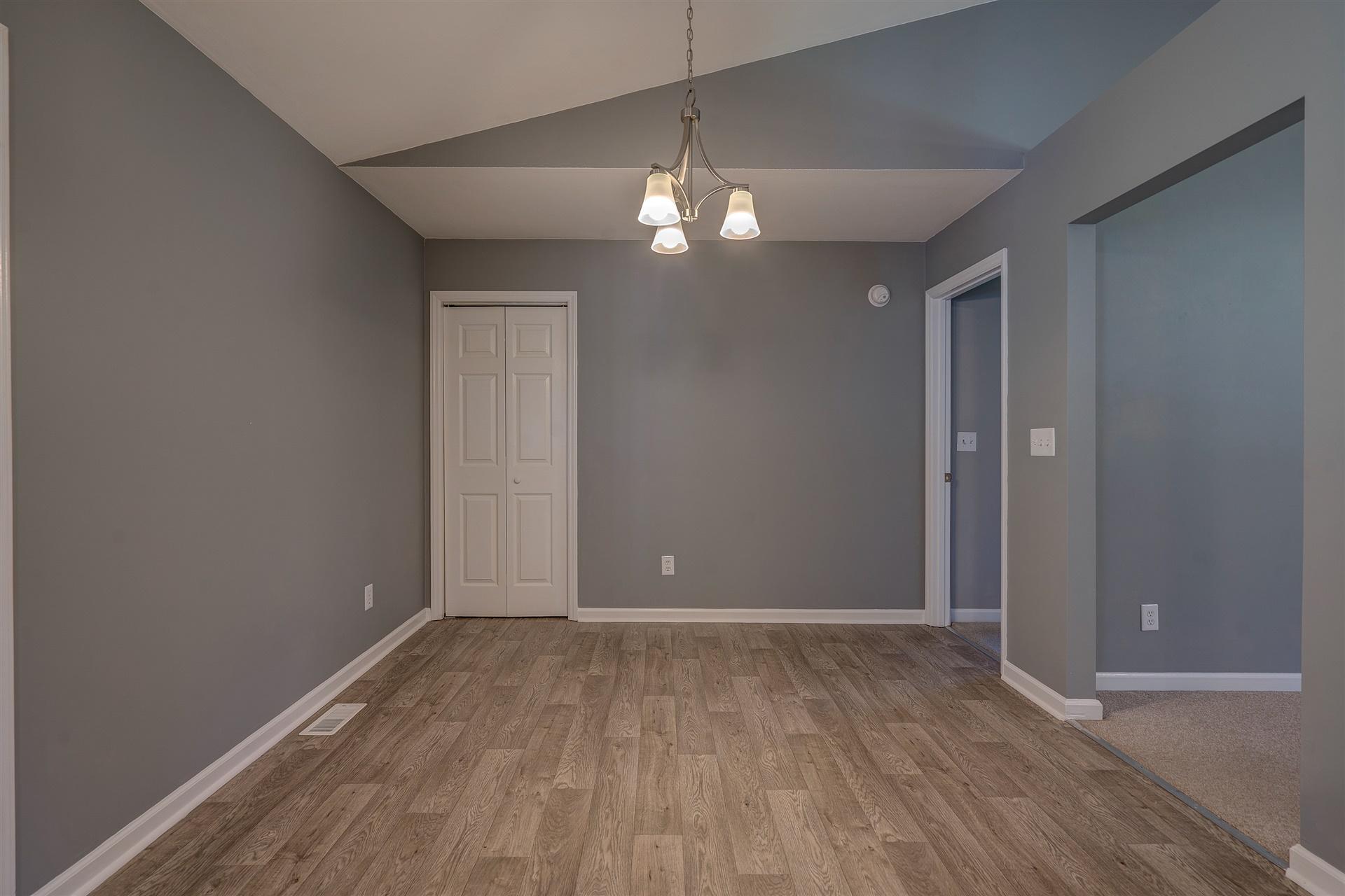 436 Scalybark Drive Blue Ridge, VA 24064 - Photo 12 of 35 Dining area