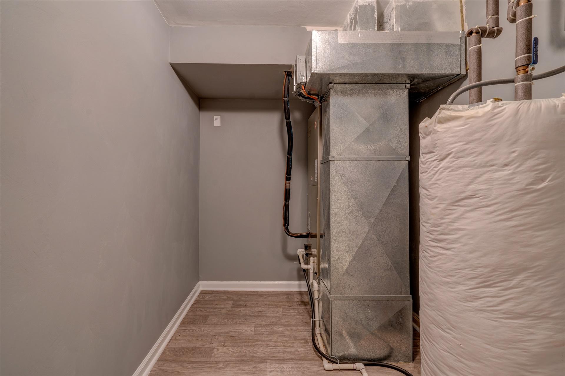 436 Scalybark Drive Blue Ridge, VA 24064 - Photo 31 of 35 Utility room