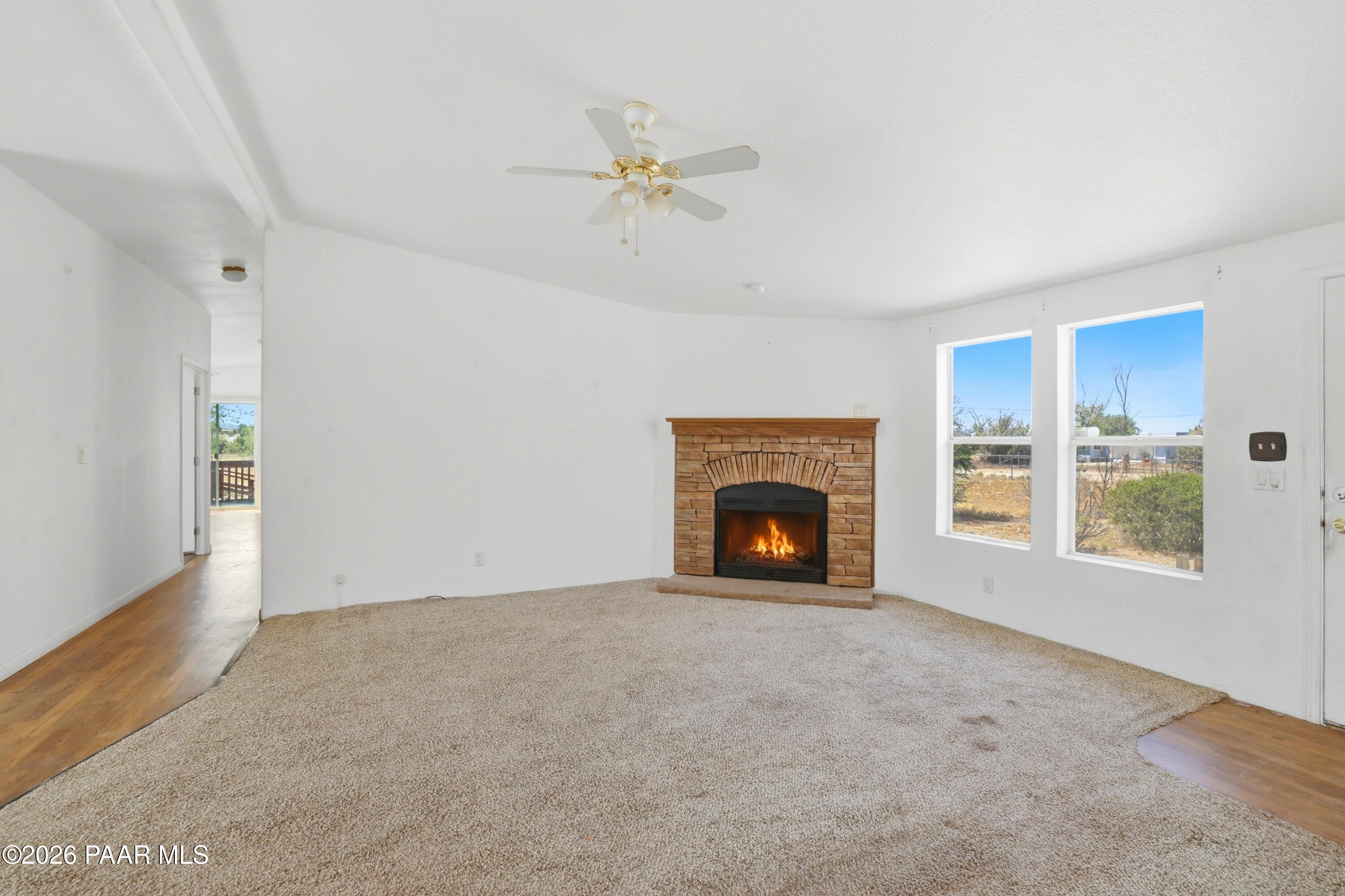1495 Buffalo Run Road Chino Valley, AZ 86323 - Photo 3 of 32 03-Living Room