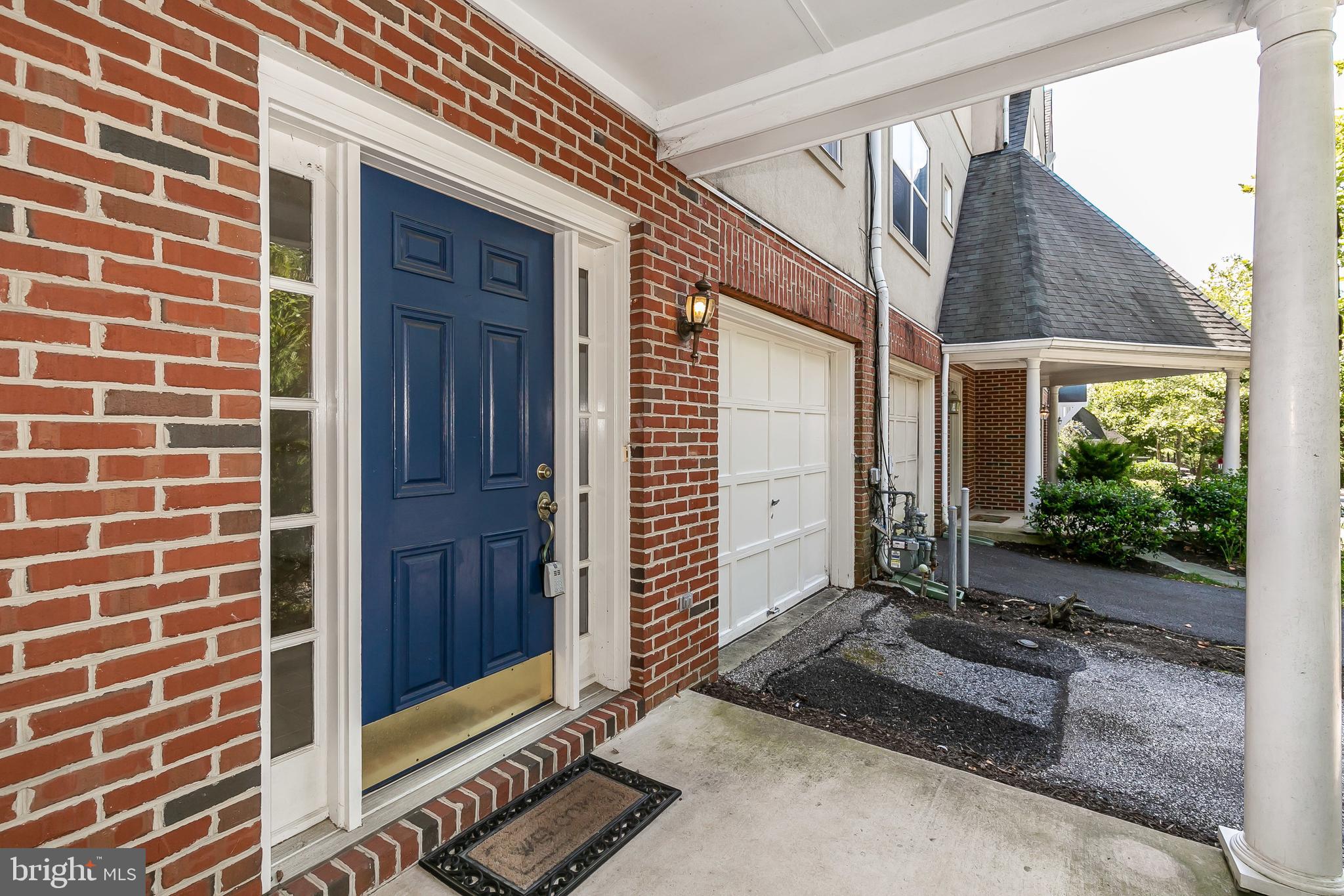 419 Chadford Road Baltimore, MD 21212 - Photo 8 of 66 COVERED ENTRY WAY