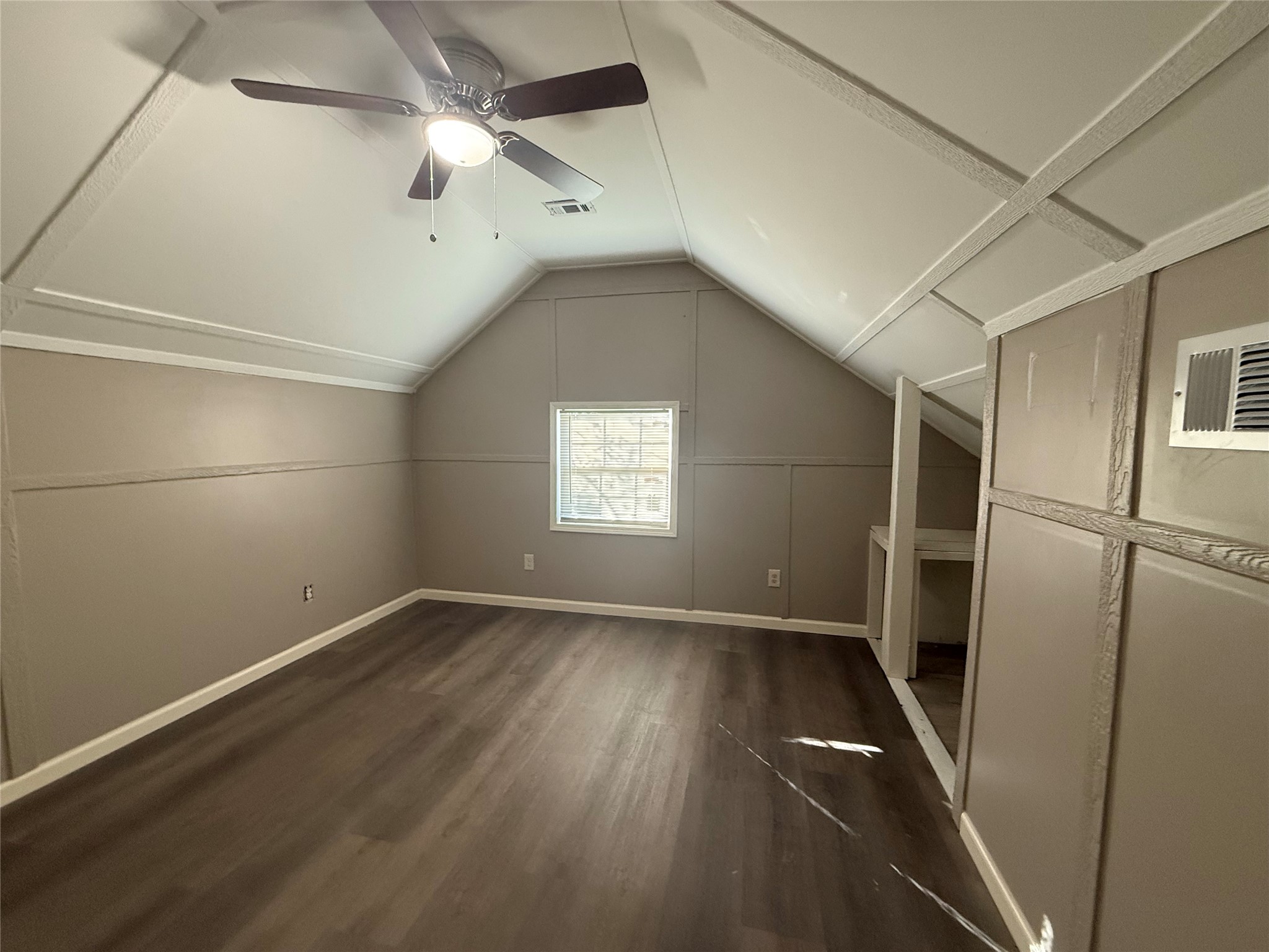 10534 Hufsmith Road Tomball, TX 77375 - Photo 26 of 34 a view of an empty room with a window